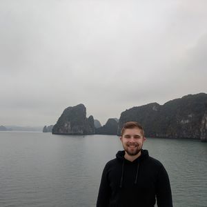 Meet your Posher, Victor